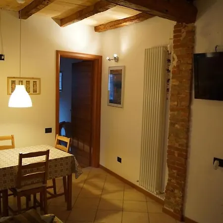 Lovely Nel Centro Storico Di Bolonia