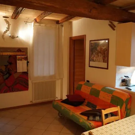 Apartment Lovely Nel Centro Storico Di *