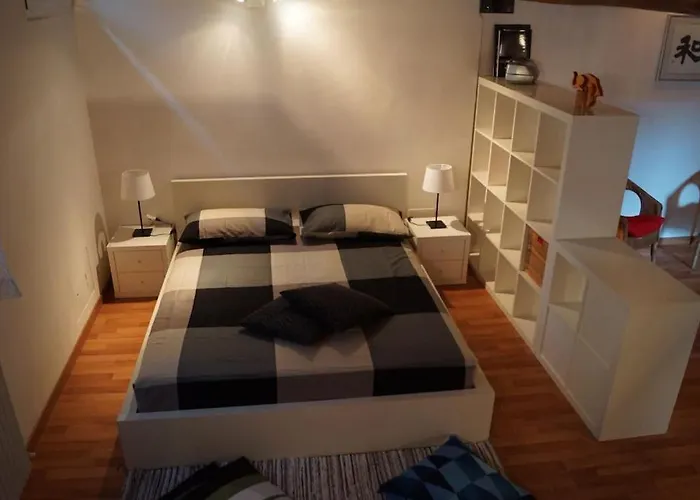 شقة Lovely Nel Centro Storico Di بولونيا