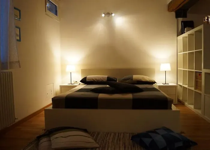 Lovely Nel Centro Storico Di شقة *